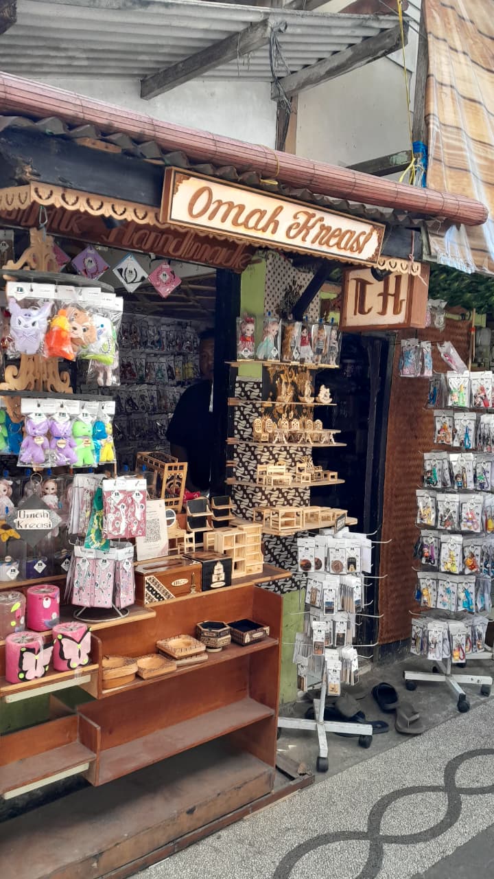 Oleh-oleh Omah Kreasi